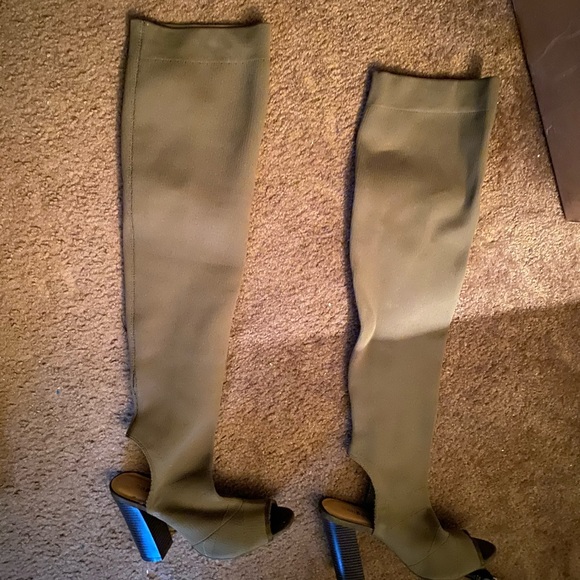 Long heels with fabric leg - Picture 1 of 4